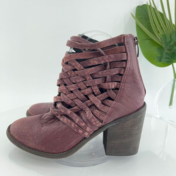 Free People Carrera Boots Women's 38 8 Red Leather Distressed Strappy Bootie - Picture 5 of 15